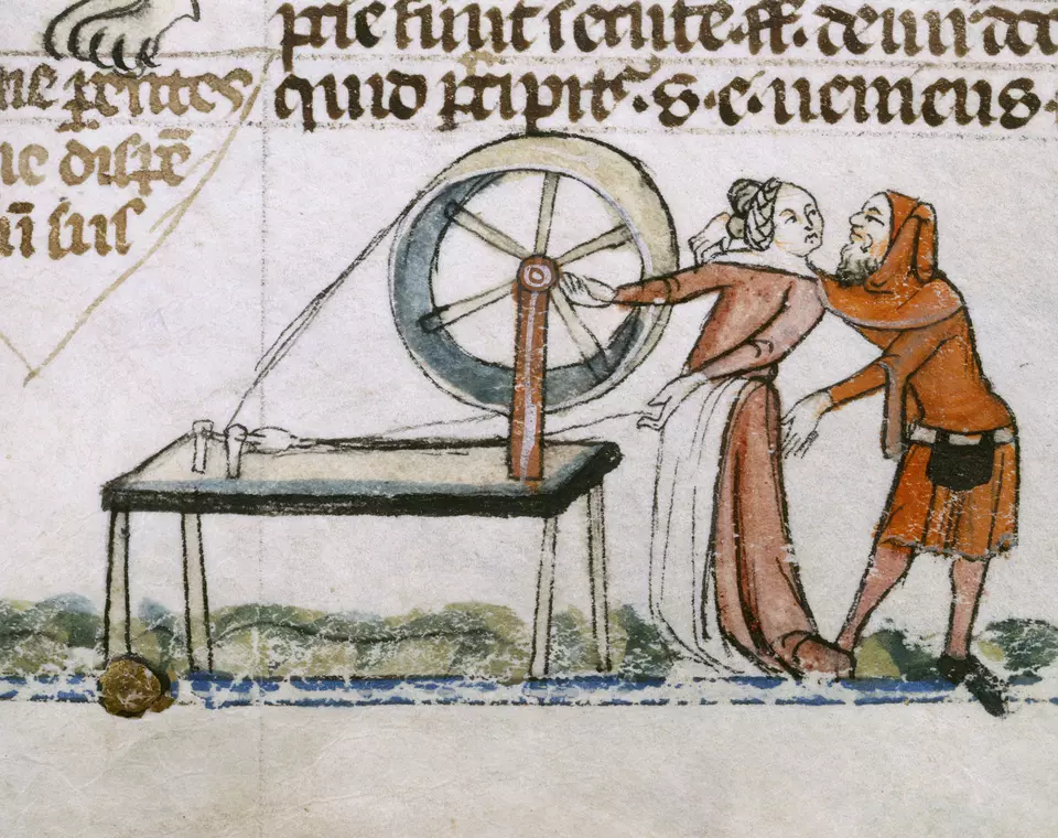 Détail d’un manuscrit médiéval montrant un homme s’apprêtant à embrasser une femme à son rouet, tiré des Smithfield Decretals, vers 1340