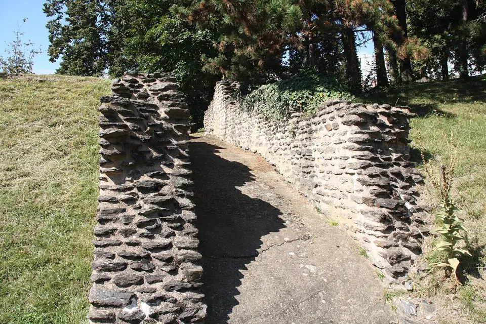 Détail des vestiges de l'amphithéâtre gallo-romain de Lyon