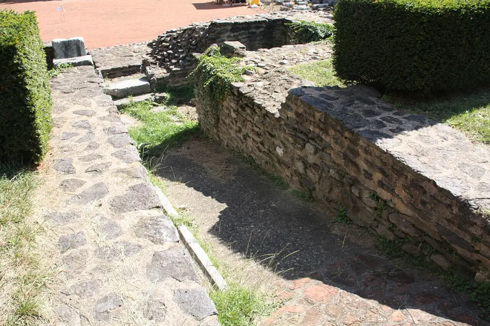 Vestiges de l'amphithéâtre sur les pentes de la Croix-Rousse