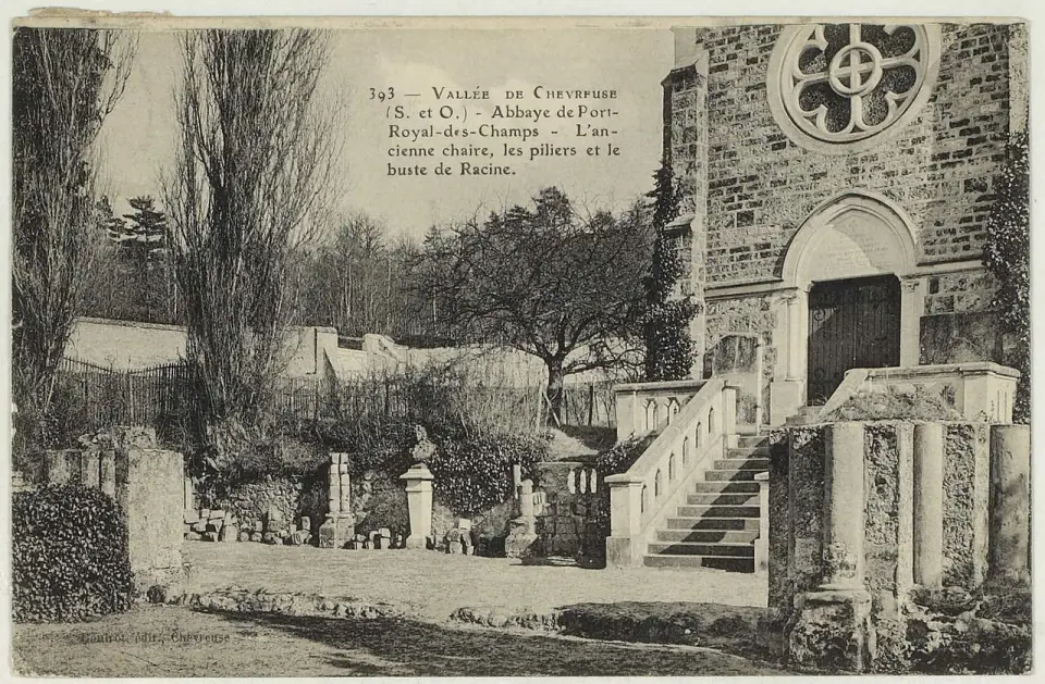 Carte postale ancienne : ancienne chaire, piliers et buste de Racine à Port-Royal des Champs